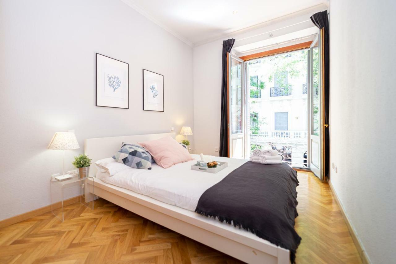 Apartamentos Plaza De Espana マドリード エクステリア 写真