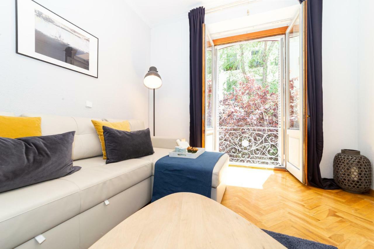 Apartamentos Plaza De Espana マドリード エクステリア 写真